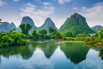 鹤山市是否成为江门的个区呢？
